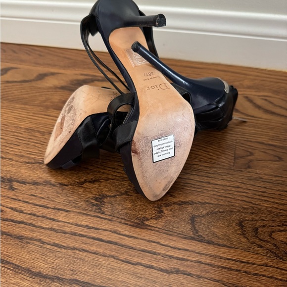 Christian Dior strappy platform heels - Picture 4 of 5